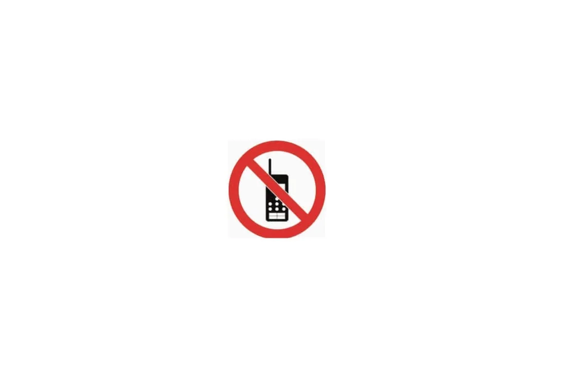 NO MOBILE PHONE USE – Part No. PT77